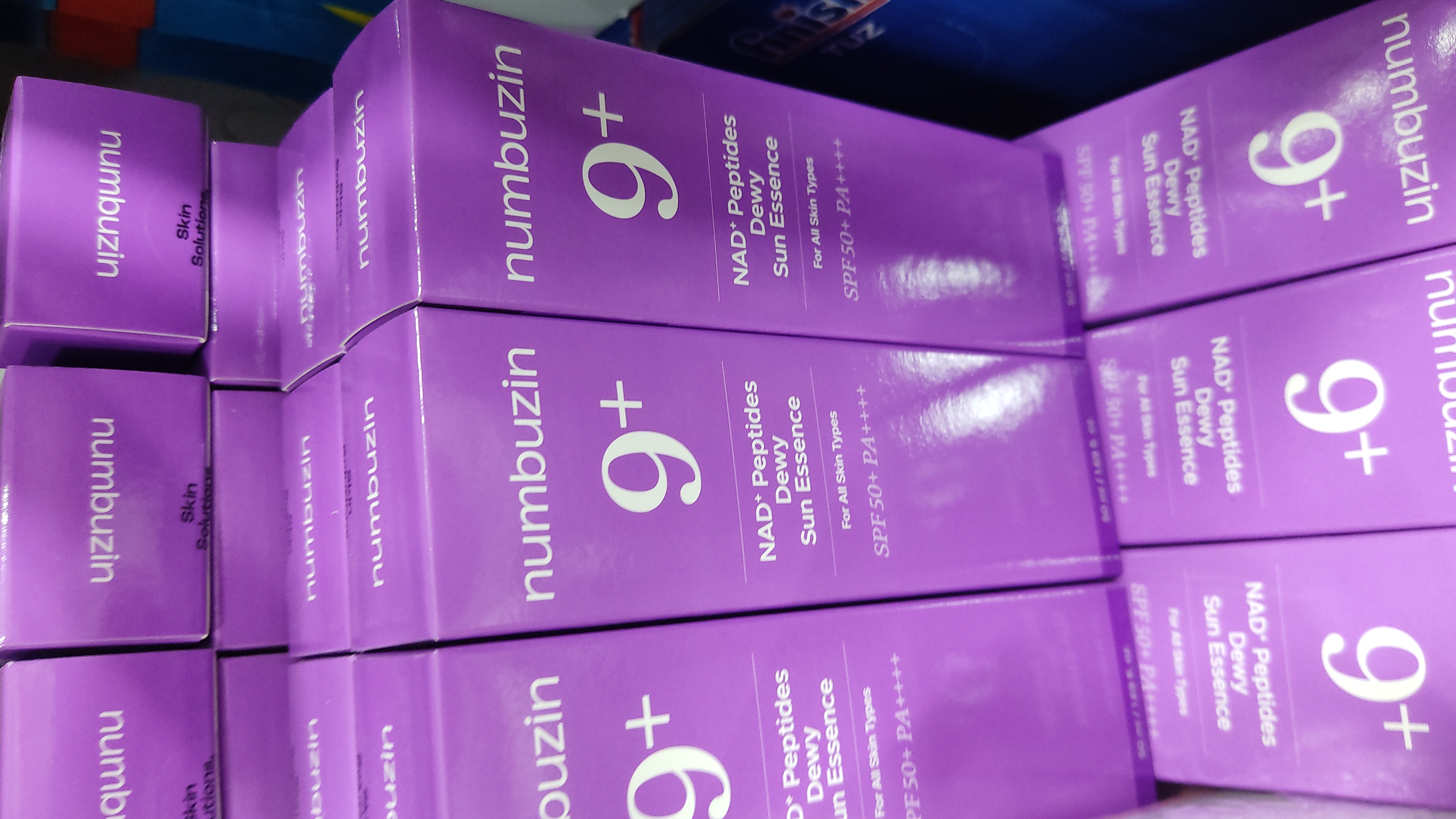 ضد آفتاب نامبوزین شماره 9 SPF50 حجم ۵۰ میل کرم اصل